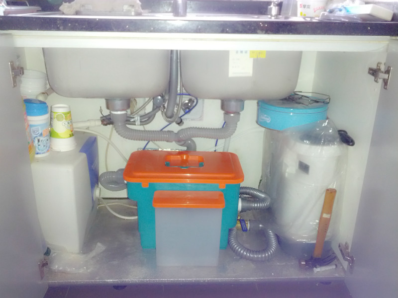 Por que instalar um separador de óleo e água na cozinha